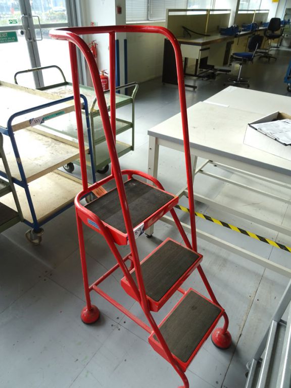 Welconstruct 3 step mobile safety steps