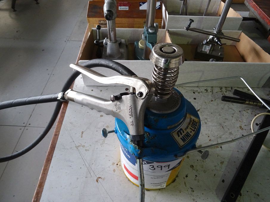 Macnaught mini-lube KR grease gun