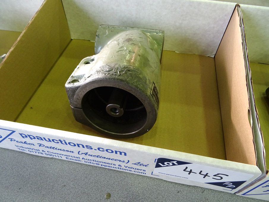 Bridgeport right angle milling attachment