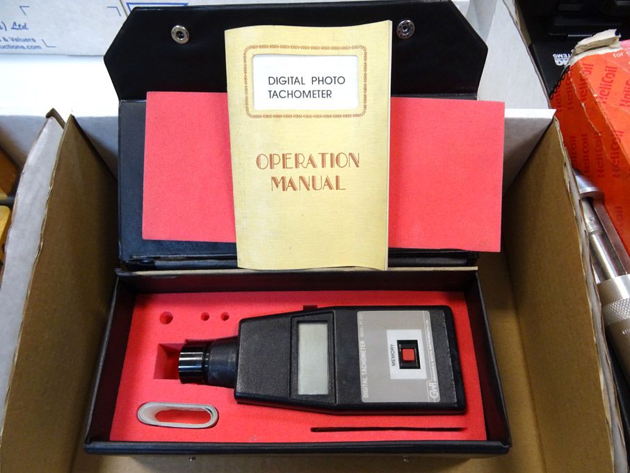 GWI PT231 digital tachometer