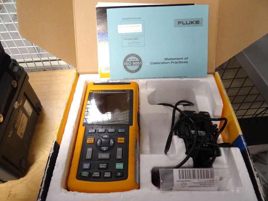 Fluke 123 20MHz industrial scopemeter