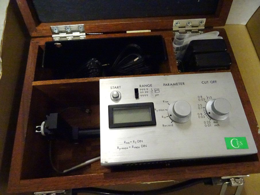 Taylor Hobson Surtronic 3P roughness tester in cas...