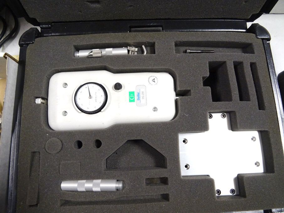 Chatillon DG-200 Force gauge in case