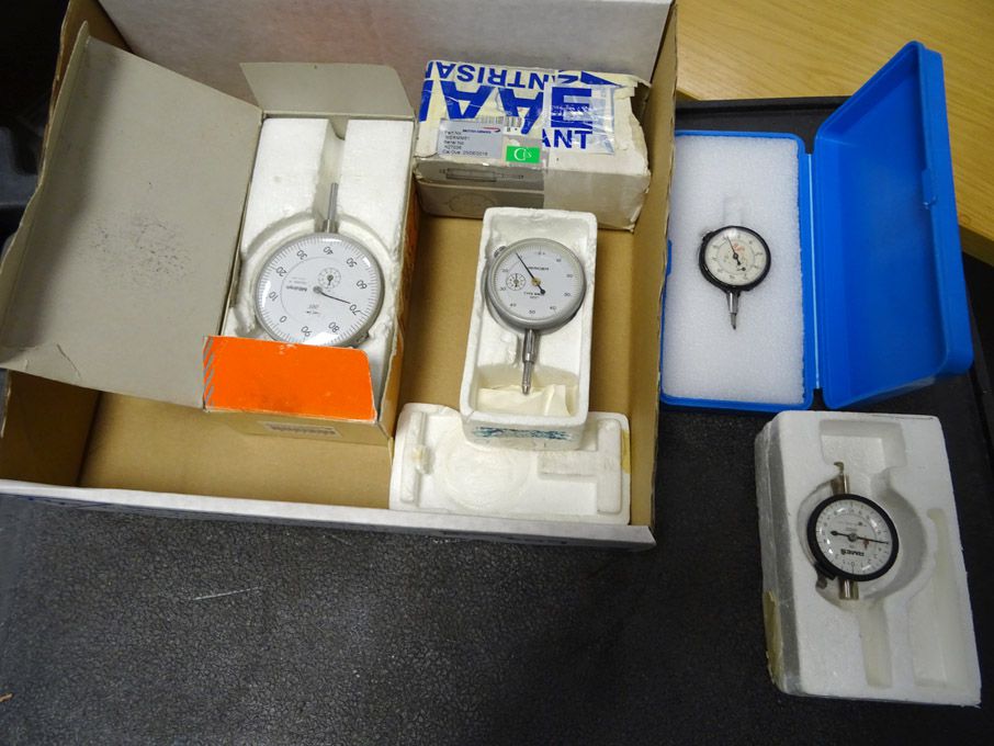 Qty various Baty, Mitutoyo etc dial indicators