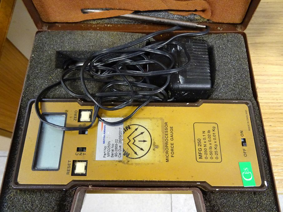 Mecmism microprocessor force gauge