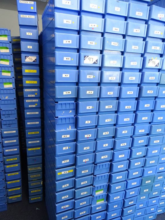 200x Schafer RK621 blue plastic stackable storage...