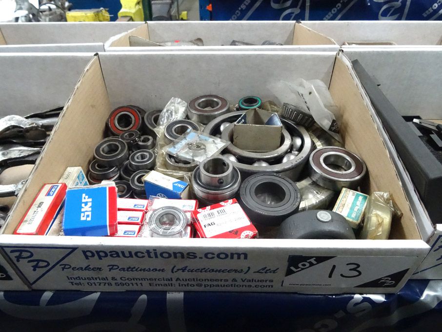 Qty various SKF, NSK, Koyo bearings inc: 6202-22,...