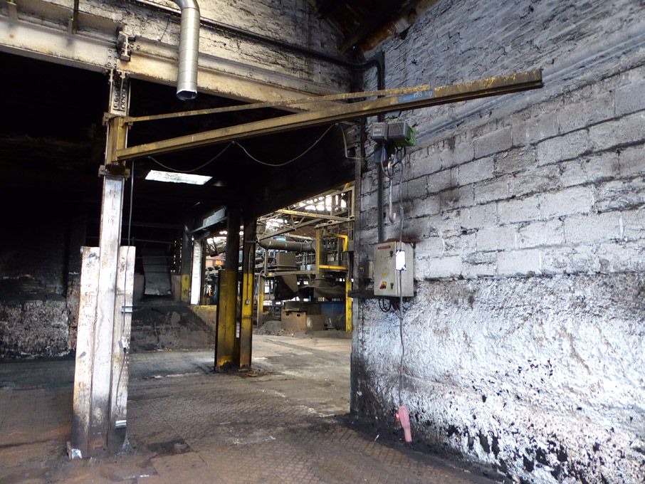 125kg girder mounted swing jib, 3900mm span with S...