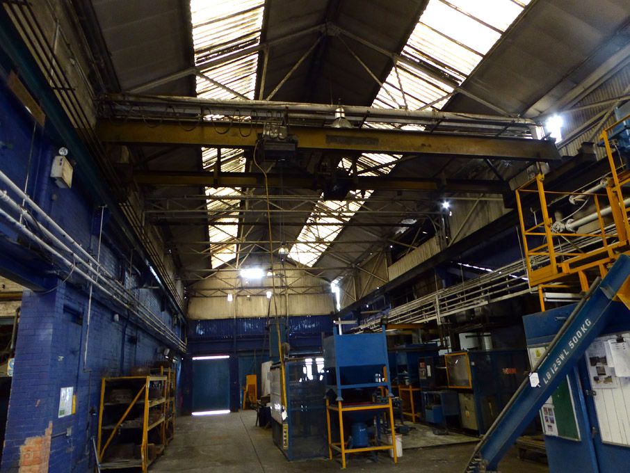 Abacus 2 ton SWL overhead crane, 10m span approx w...