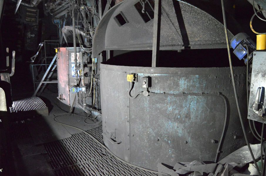 2x 6ft diameter rotary wheel mills (assistance wit...