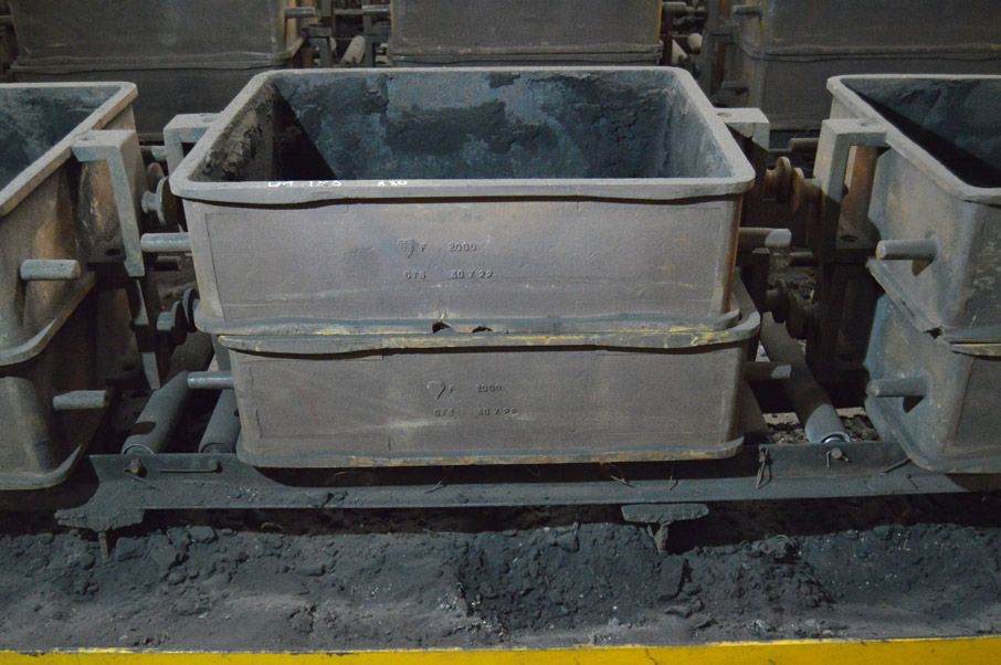 20x 30x22" moulding line boxes