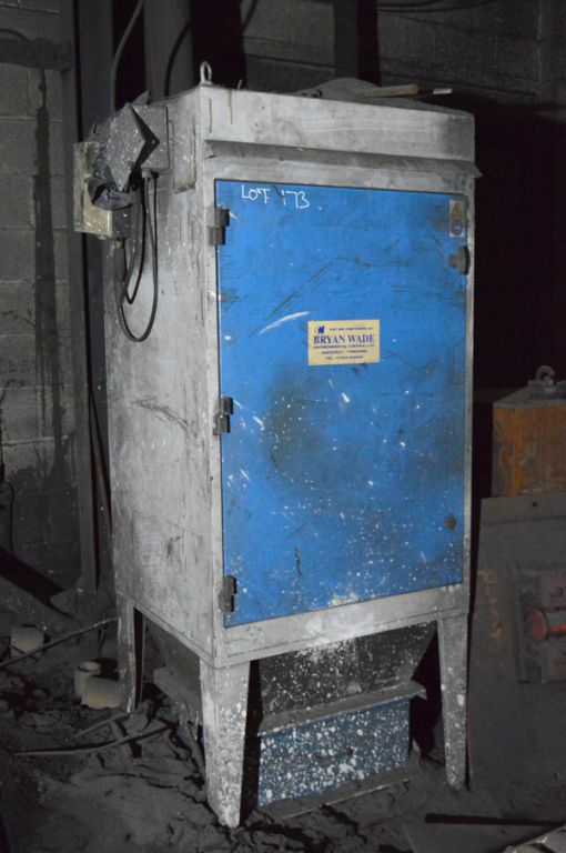Bryan Wade dust extraction unit
