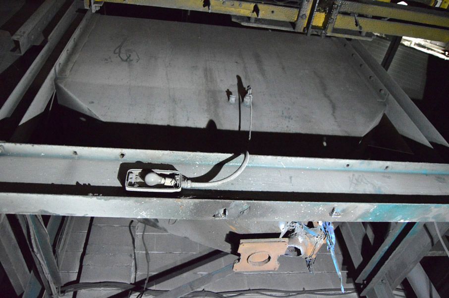 Feed hopper on steel gantry
