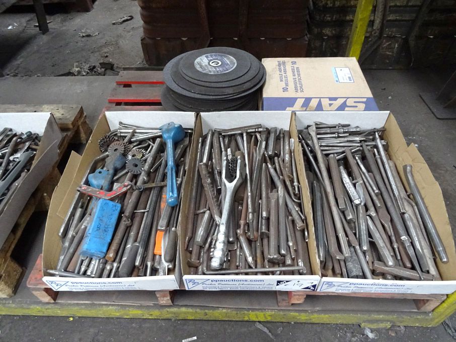 Qty various fettling tools and Qty Sait A24R 400x4...