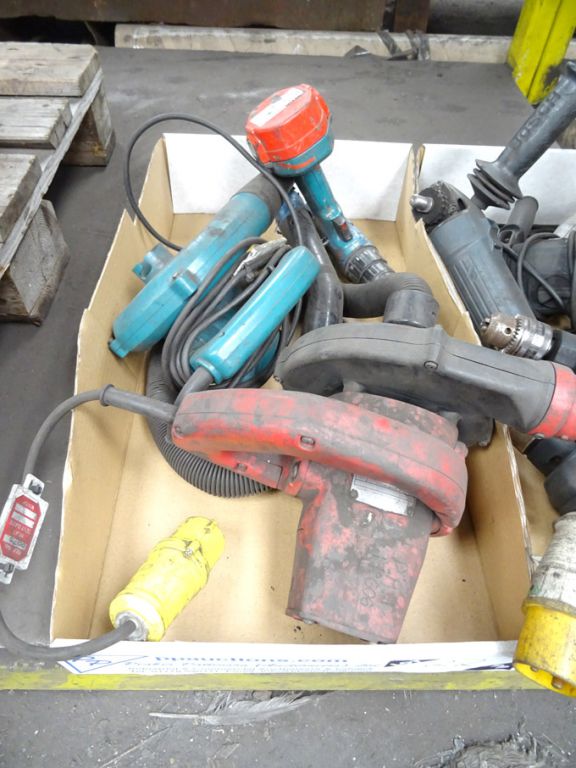 Makita 4014 NV electric dust blower, 110v, Wolf el...