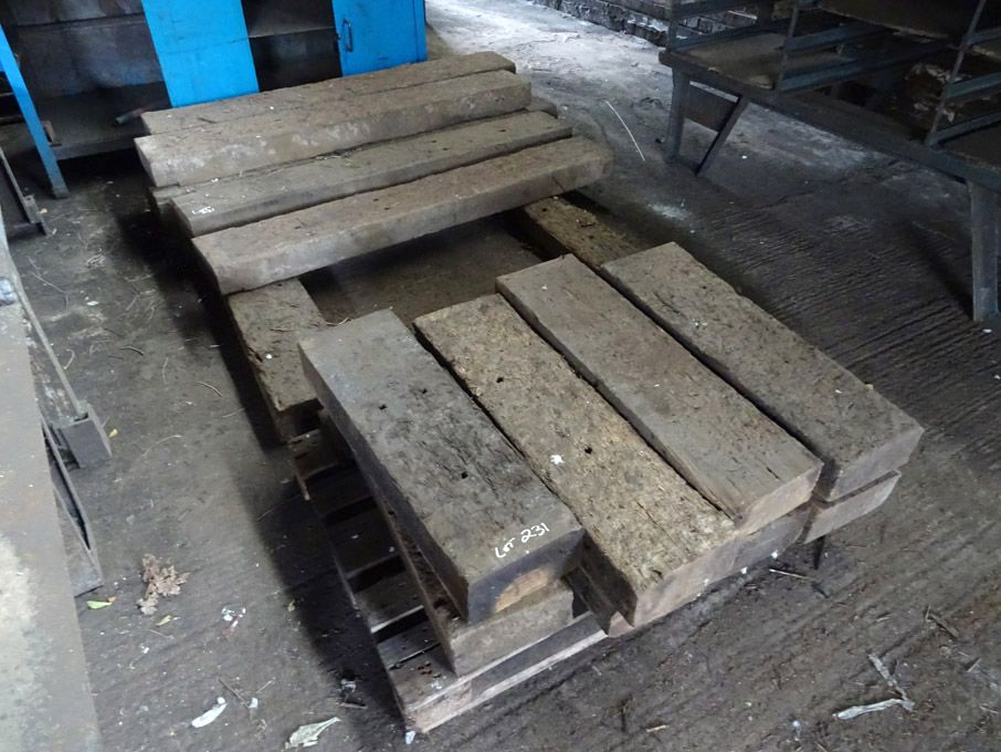 6x wooden sleepers, 6ft x 10" & 8x wooden sleepers...