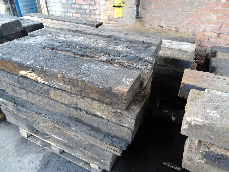 40x wooden sleepers to 5ft x 10" on 2 pallets