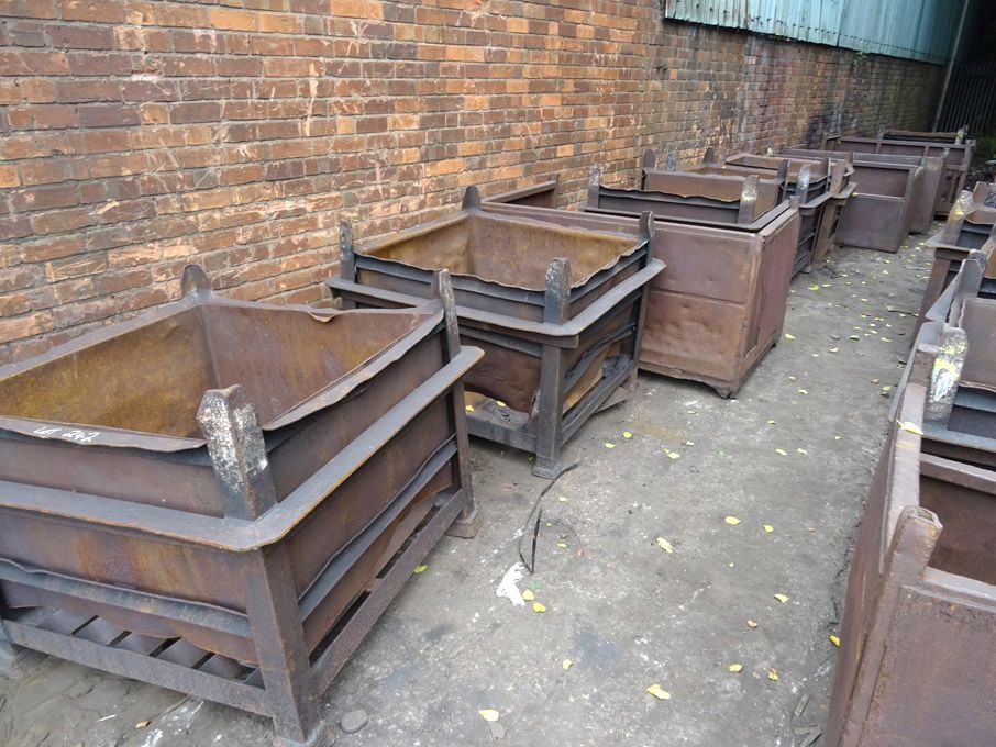 10x various size metal forkable forging stillages