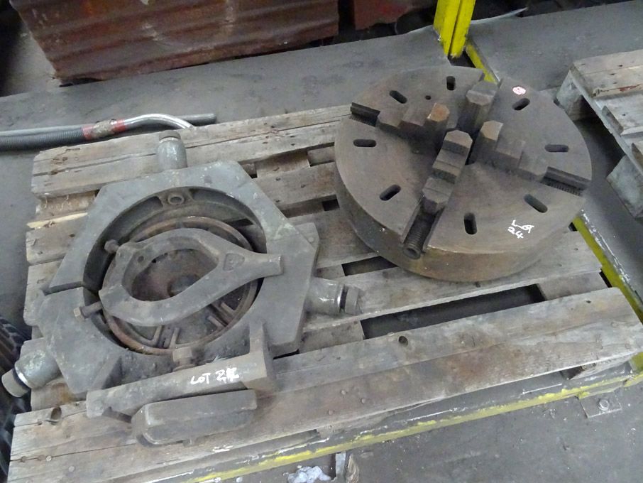 Pratt 20" dia 4 jaw chuck, 14" dia approx steady e...