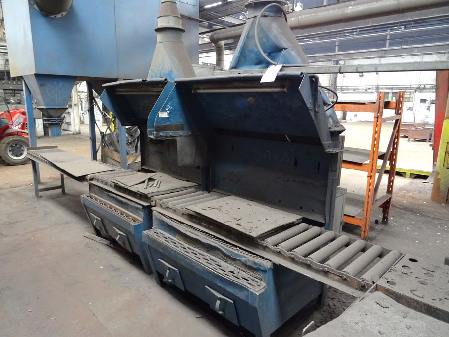 2x 1200mm fettling benches with 9000mm approx. 'S'...