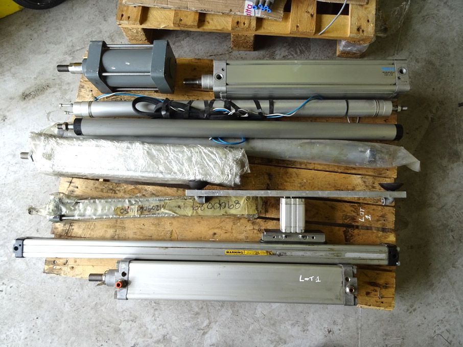 Qty various Festo, Hoerbiger etc pneumatic valves...
