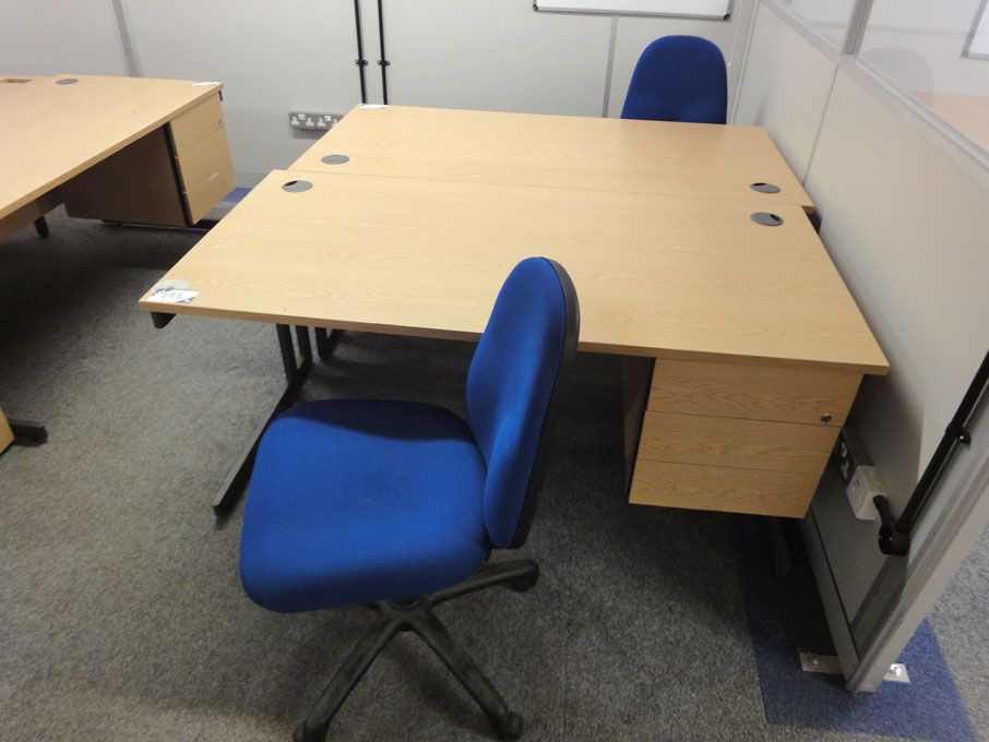 2x light oak 1600x800mm single pedestal desks with...