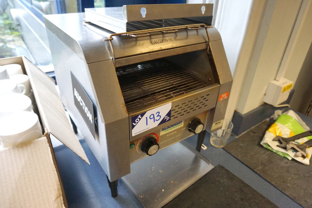 Riviera TT-300N conveyor toaster, 2400W, 240v (201...