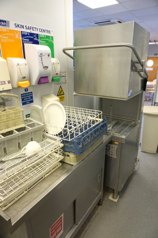Class EQ Hydro 857 stainless steel commercial dish...