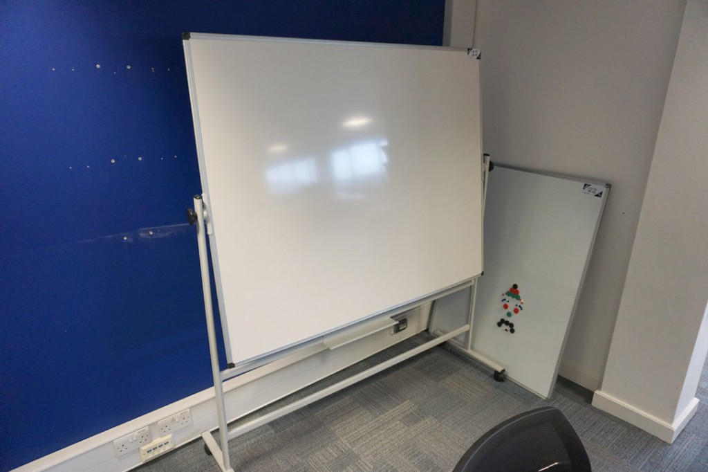 Mobile free standing office white board, 1500x1200...