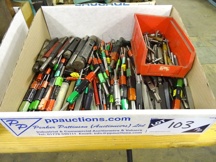 Qty various plug gauges