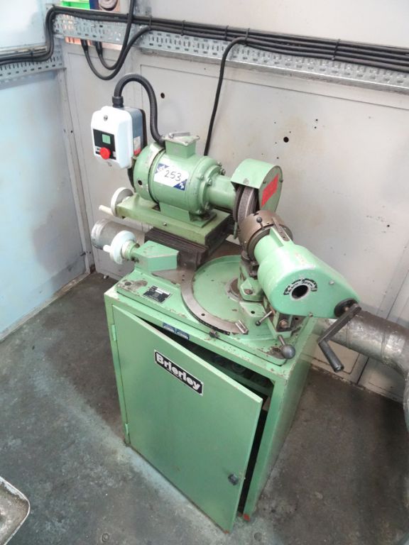 Brierley ZB32 drill grinder on base, 32mm capacity