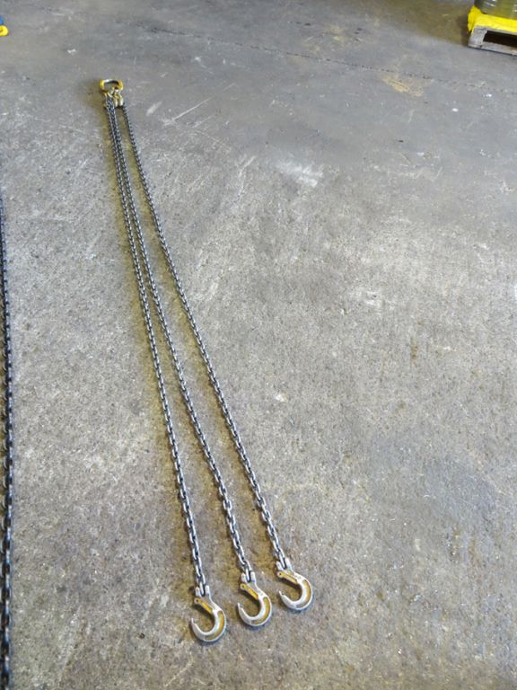3x leg chains with shorteners, 2900mm long approx,...