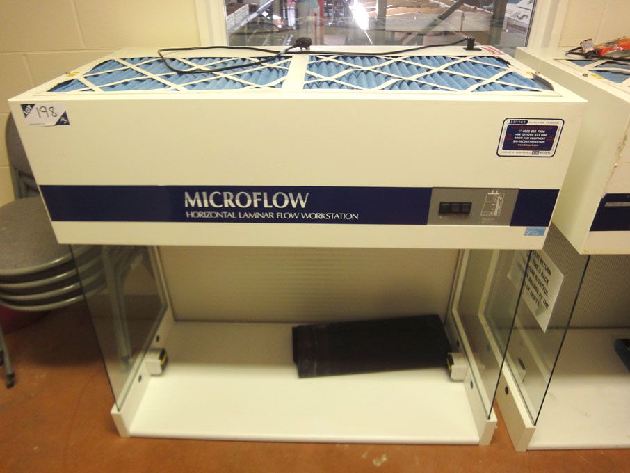 Bioquell Microflow horizontal laminar flow worksta...
