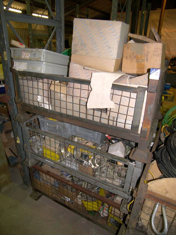 Qty maintenance spares inc: nuts, bolts, chain, 'O...