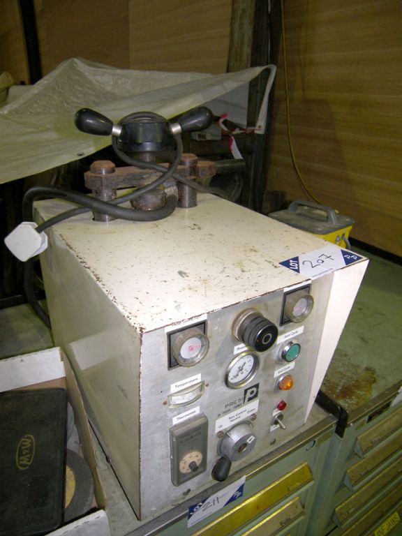 Presi MecaPress-C mounting press