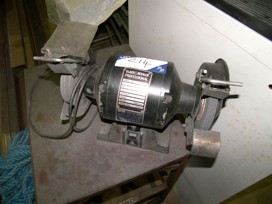 Black & Decker P7505 150mm double ended grinder, 2...