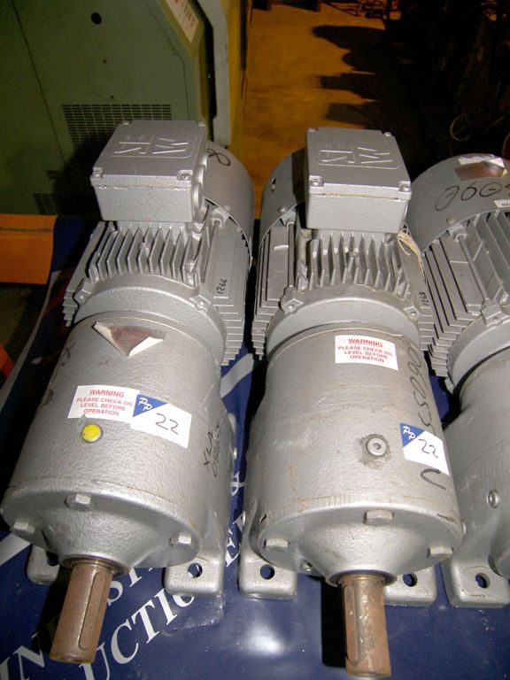 2x SEW 3 phase motor / gearbox , 1.1kW @ 106rpm