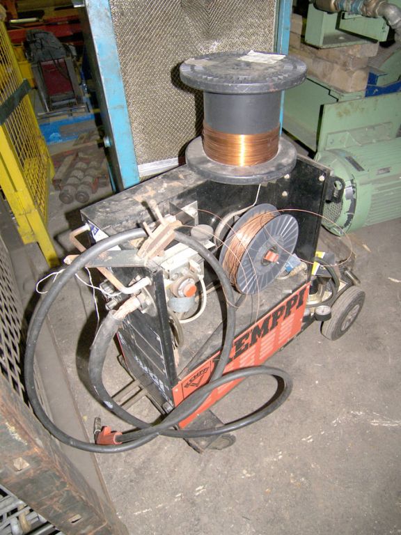 Kempi mig welder with built in wire feed