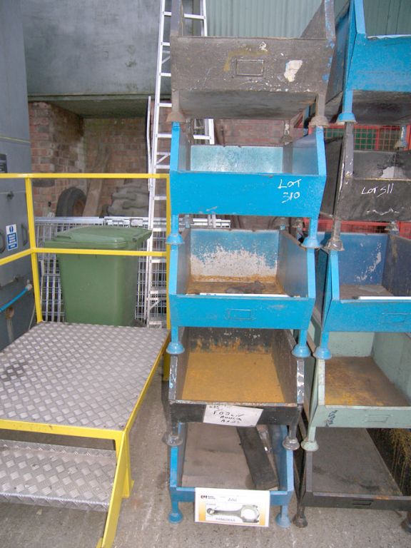 7x stackable metal storage bins, 700x500x300mm