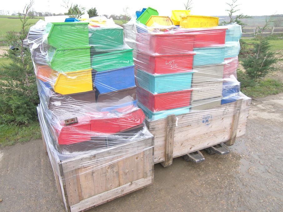 Qty various size Linbin, Barton etc plastic storag...