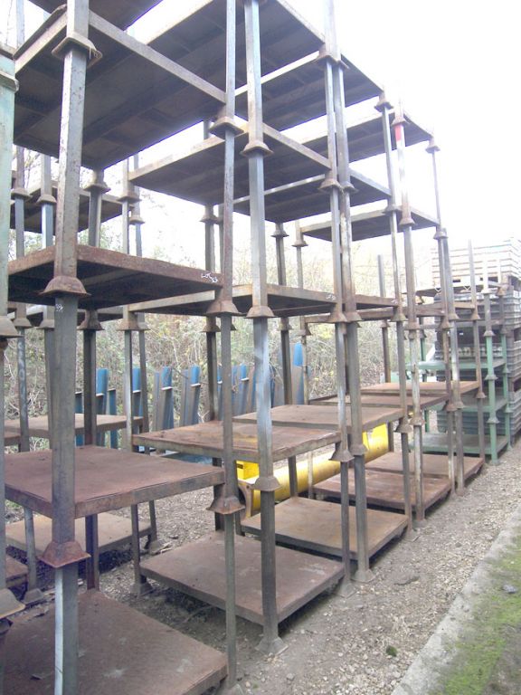 10x stackable open sided stillages, 1050x750mm