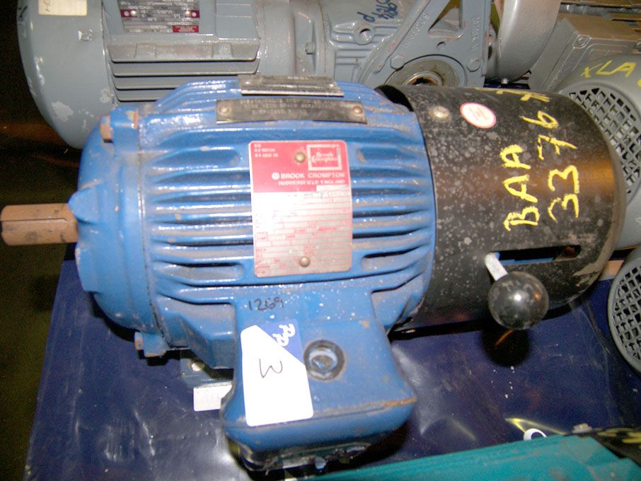 Brook Crompton 415v motor, 3kW @ 140rpm & Flender...
