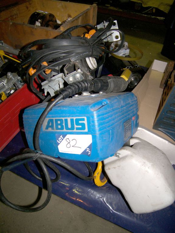 Abus 100kg electric chain hoist, pendant control