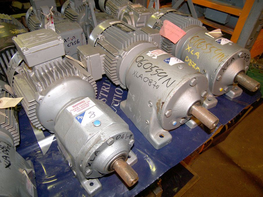 2x SEW Eurodrive 3 phase motor / gearbox, 1.1kW @...
