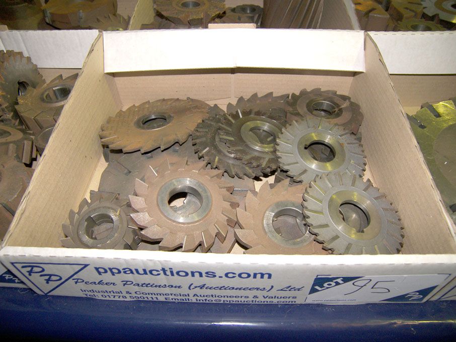 Qty HSS side & face milling cutters to 6" approx i...