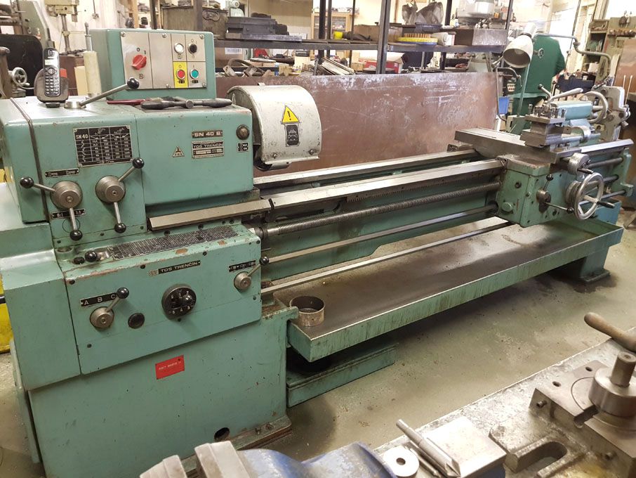 TOS SN40B gap bed toolroom lathe, 200mm CH x 2000m...
