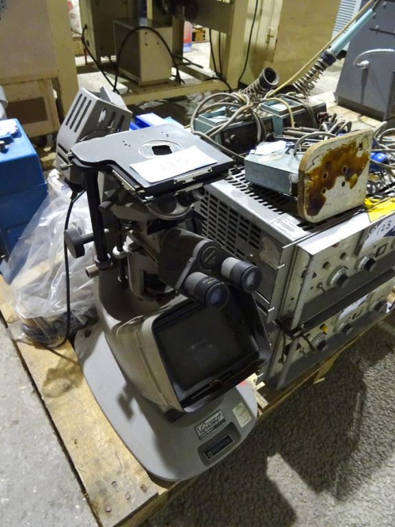 Versamet Unitron 5205 light source microscope - Lo...