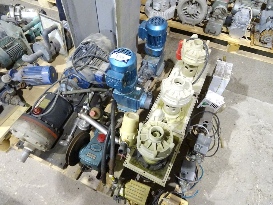 Qty various electrical equipment inc: Iwoki meteri...