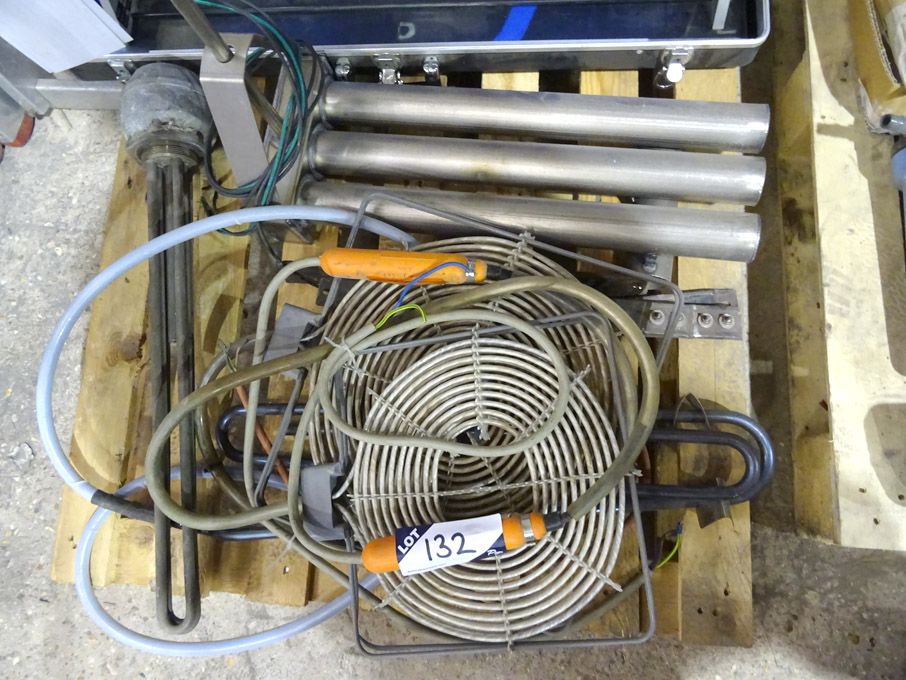 Qty various heating elements - Lot located at: DK...