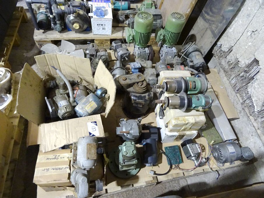 Qty various electrical motors, gearboxes, drilling...